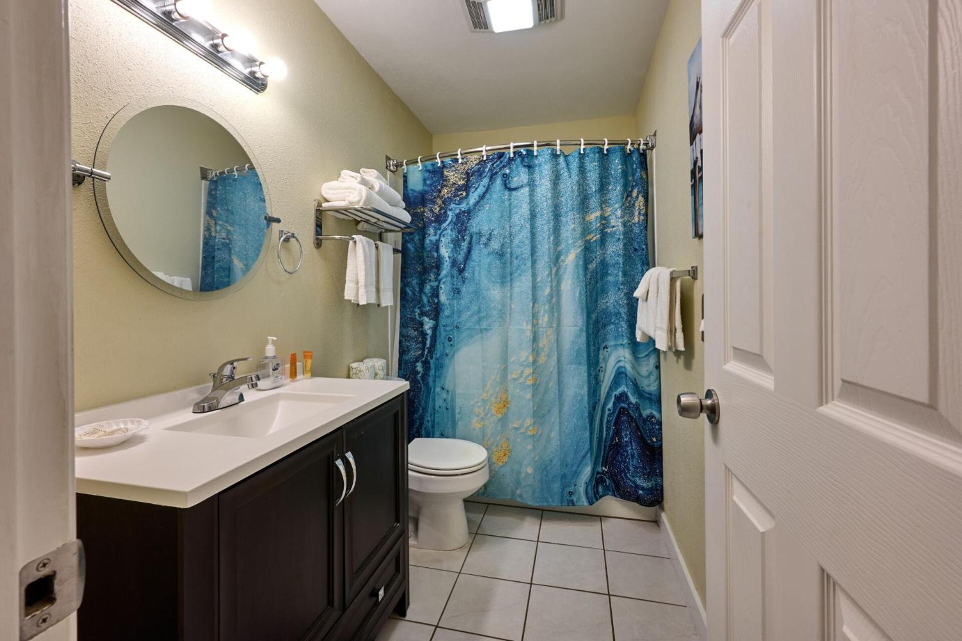 D Sands Rentals Lincoln City Room photo