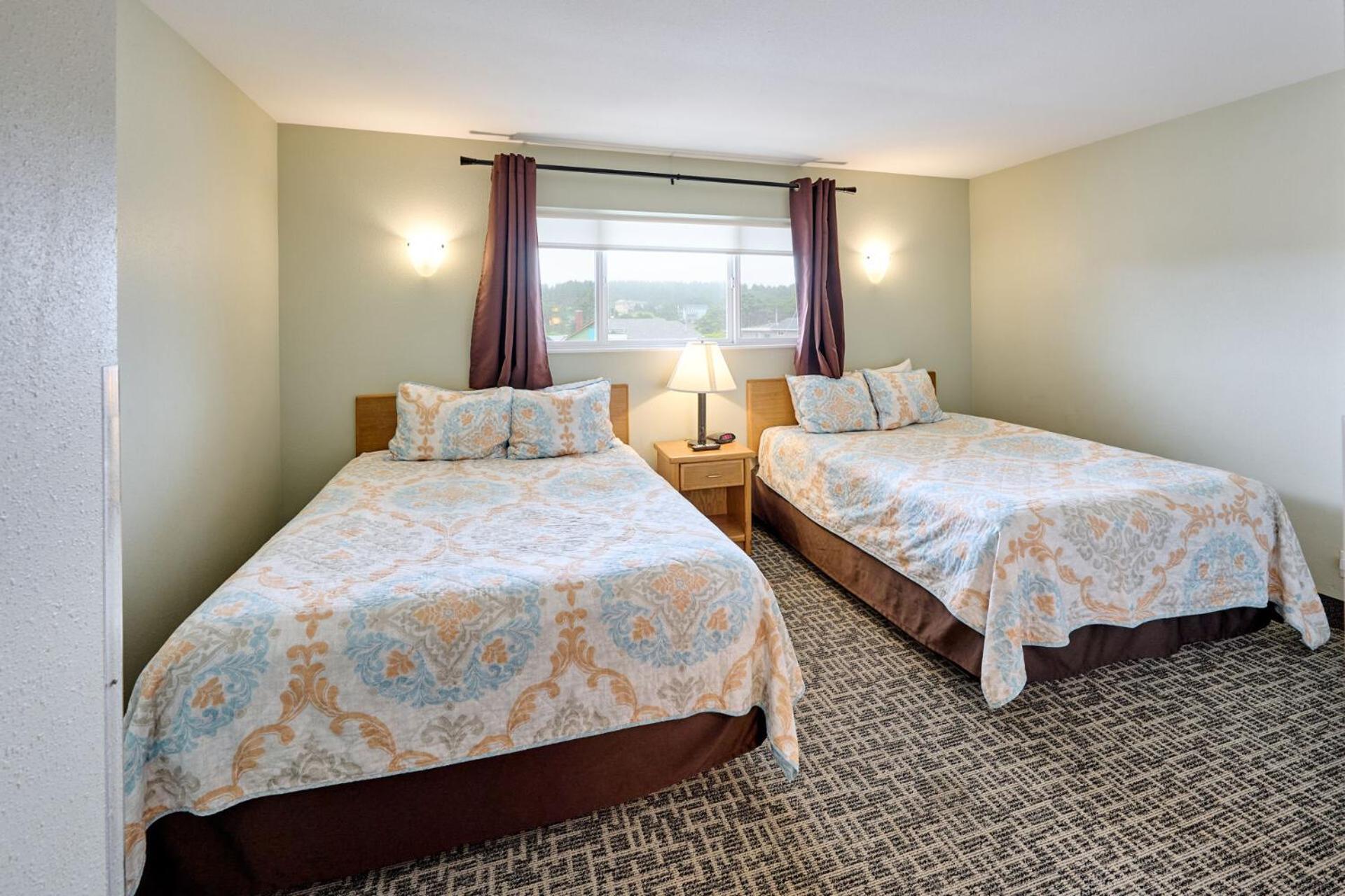 D Sands Rentals Lincoln City Room photo