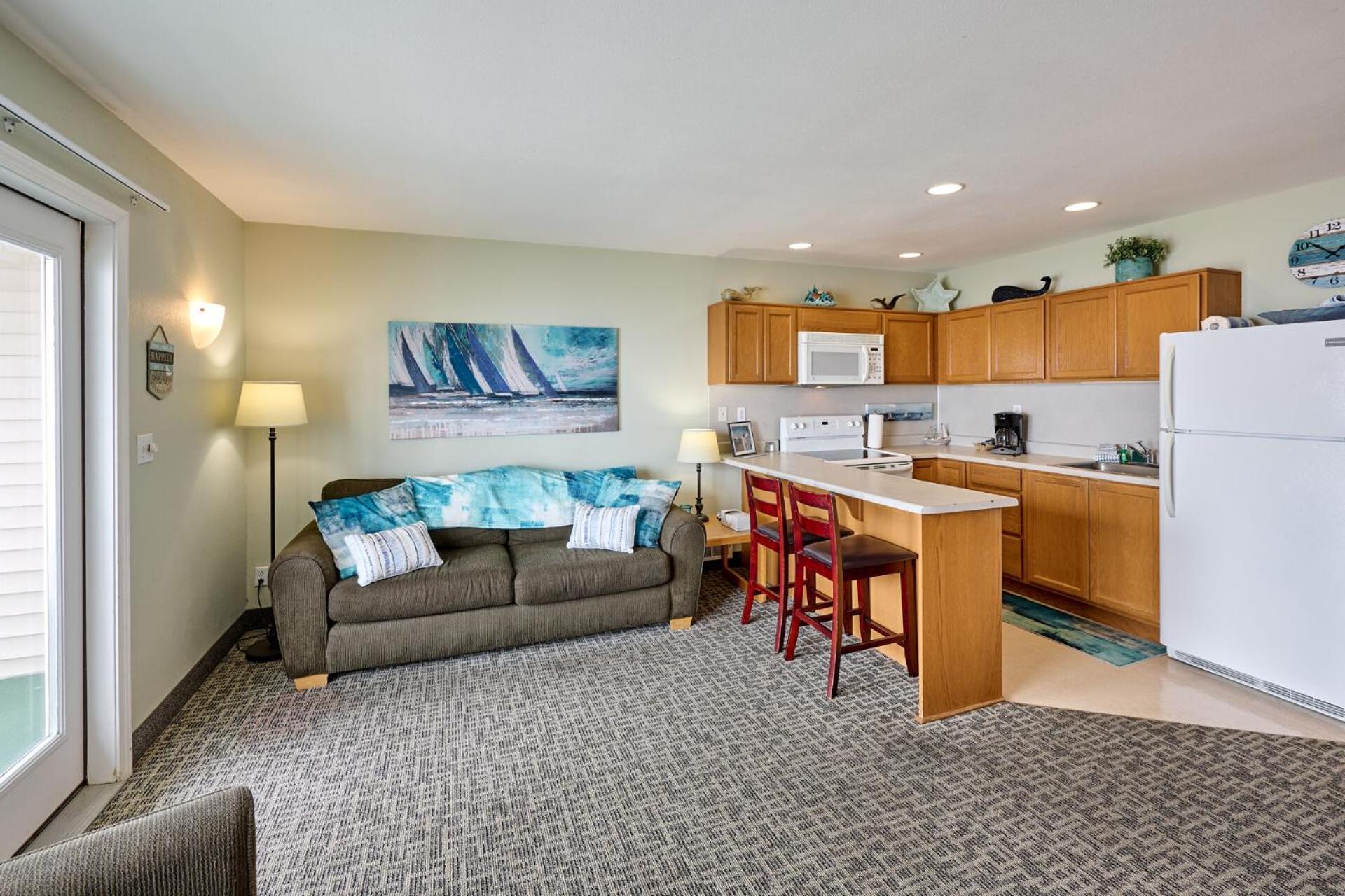 D Sands Rentals Lincoln City Room photo