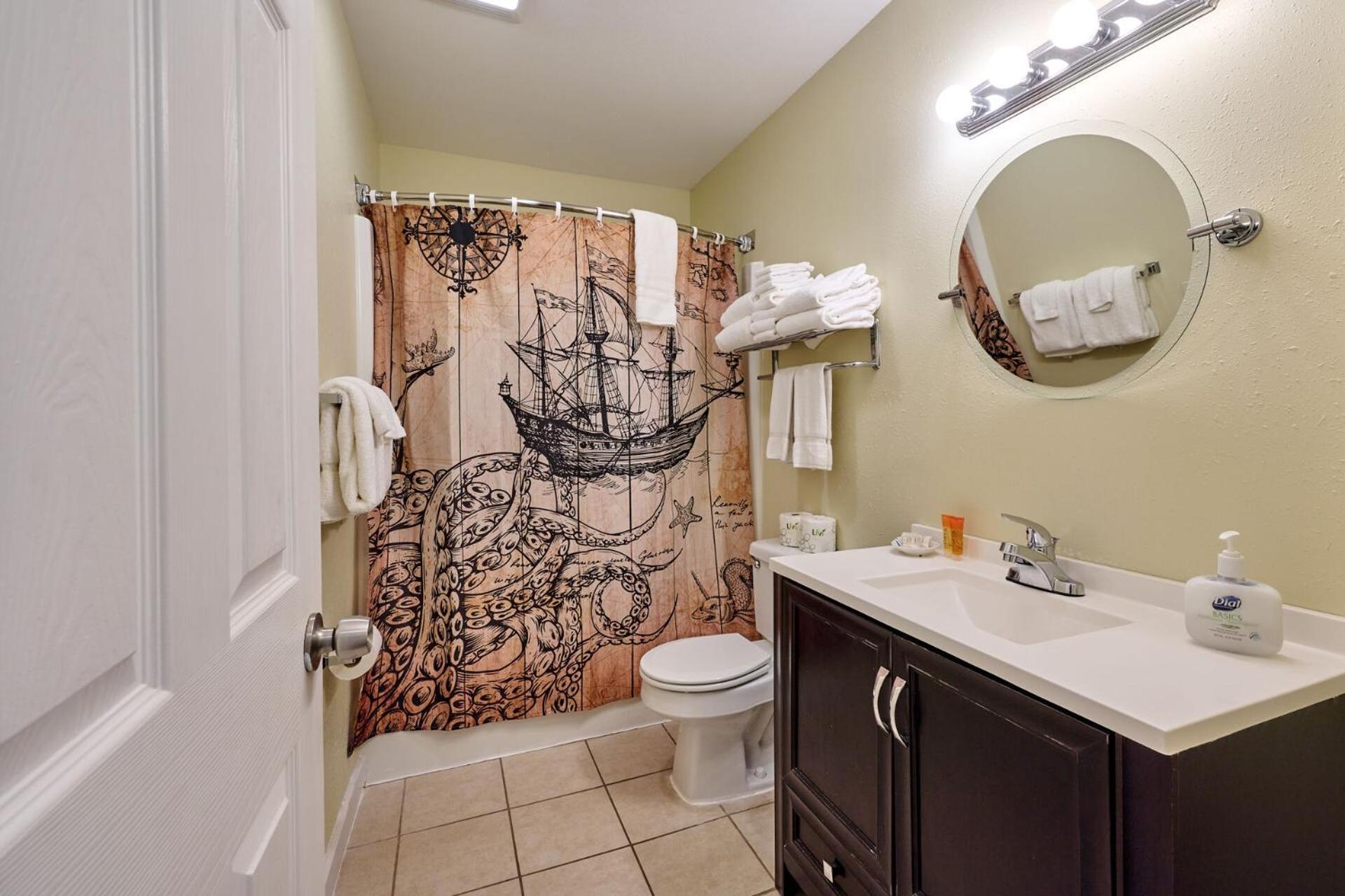 D Sands Rentals Lincoln City Room photo