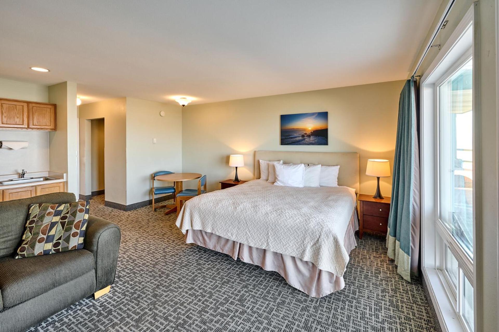 D Sands Rentals Lincoln City Room photo